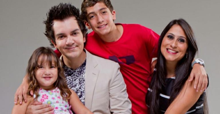 Em tratamento contra a leucemia, Brenda, filha do cantor Regis Danese, recebe alta