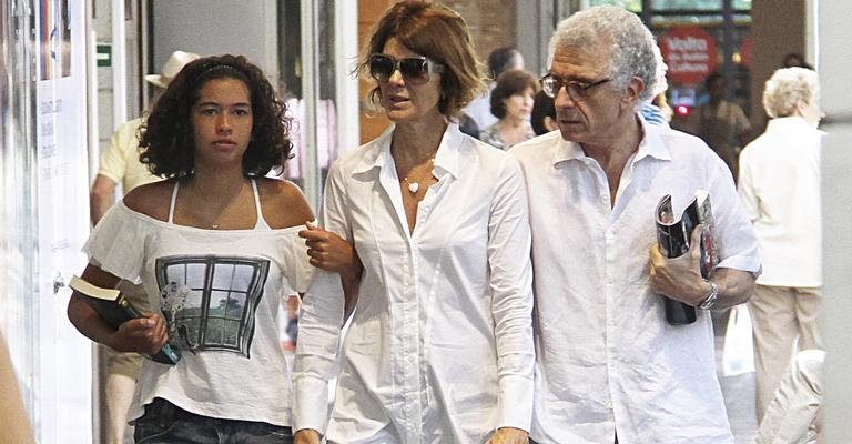 Mônica Torres: passeio no shopping com a família