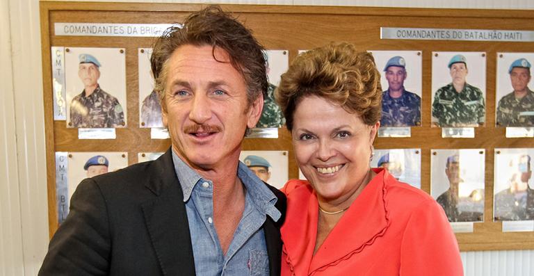 Dilma Roussef encontra ator e diretor Sean Penn no Haiti