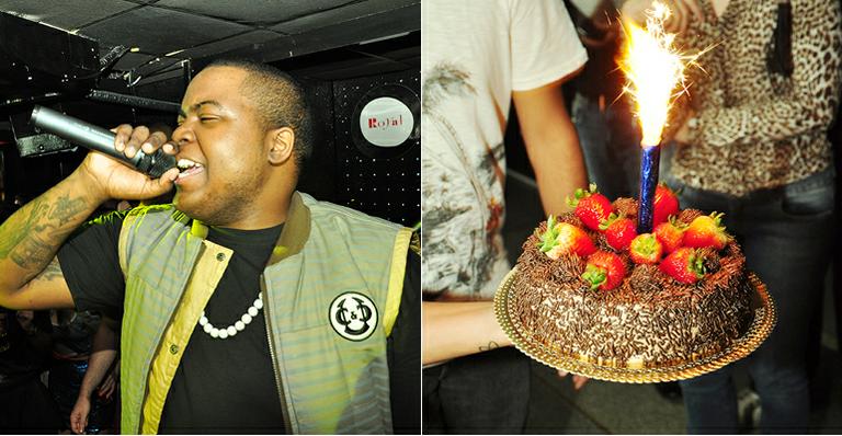 Sean Kingston ganha bolo para festejar seu aniversário no Brasil