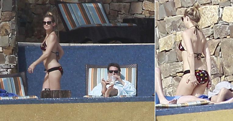 kate Hudson mostra boa forma no litoral mexicano