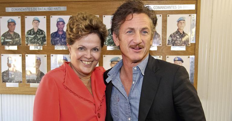 Dilma Rousseff encontra Sean Penn no Haiti