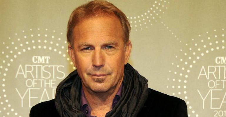 Kevin Costner apoia família de Whitney Houston