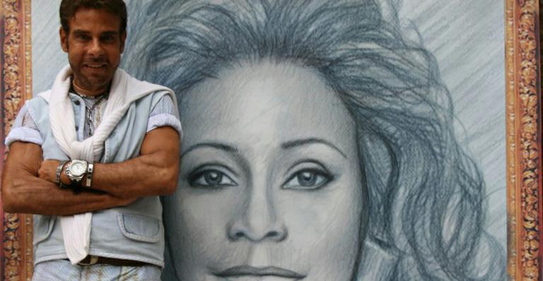 Roberto Camasmie faz homenagem para Whitney Houston em quadro