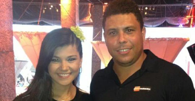 Luíza ‘do Canadá’ encontra Ronaldo em Salvador