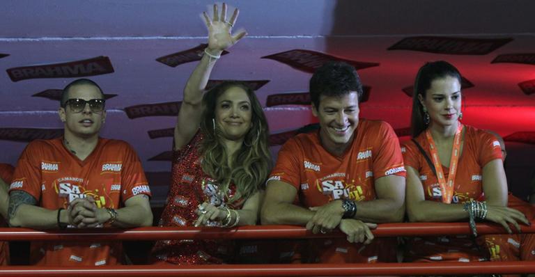 Jennifer Lopez curte carnaval no Rio ao lado de Rodrigo Faro