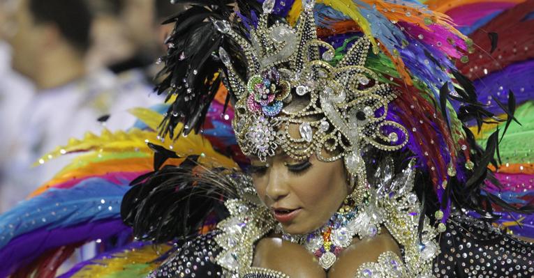 Beija-Flor homenageia São Luis do Maranhão e Joãosinho Trinta