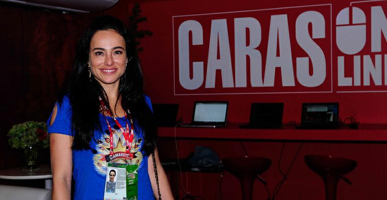 Cássia Linhares avisa: ‘Ano que vem vou sambar muito na avenida’