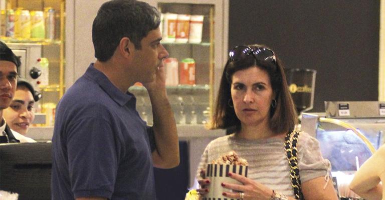 William Bonner e Fátima Bernardes curtem passeio no Rio
