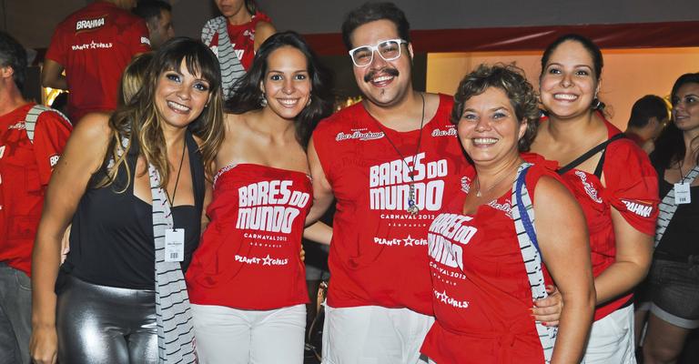 Tiago Abravanel faz pausa para a folia
