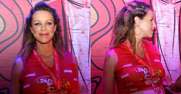 Grávida, Luana Piovani exibe dreadlocks em camarote da Marquês de Sapucaí