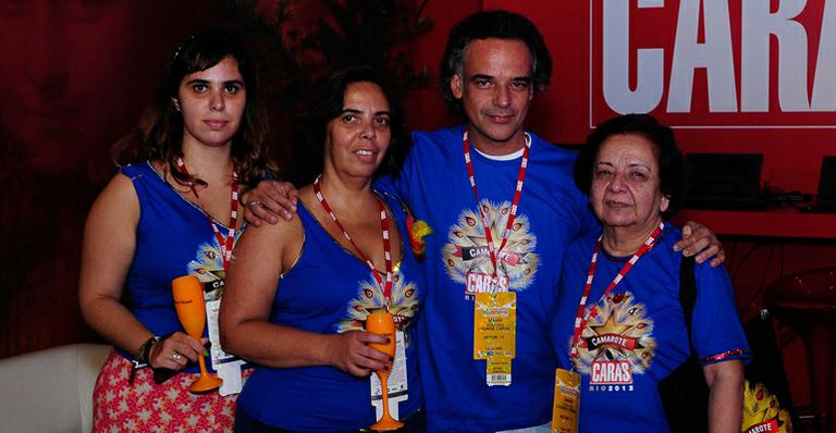 Ângelo Antônio leva a família para a Sapucaí