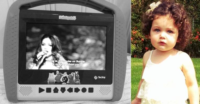 Maysa, filha de Tânia Mara, escolhe as músicas da mãe para ouvir