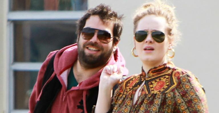 Adele se casará ainda este ano com Simon Konecki