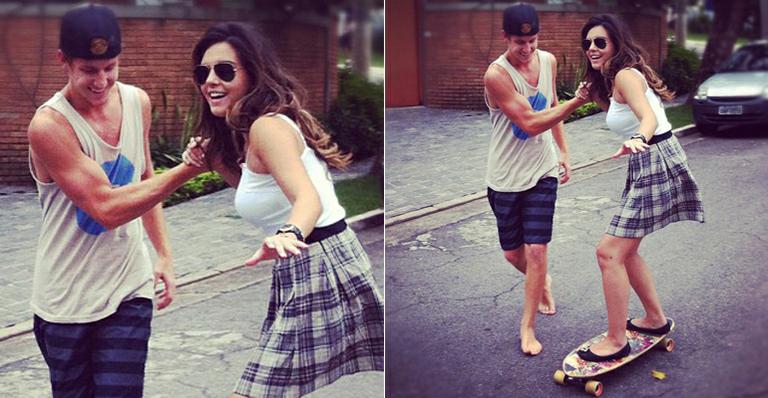 Giovanna Lancellotti aprende a andar de skate com ajuda de amigo