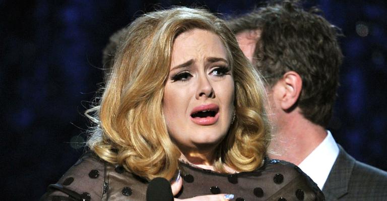 Adele diz que mansão de R$ 19 milhões comprada por ela é mal assombrada