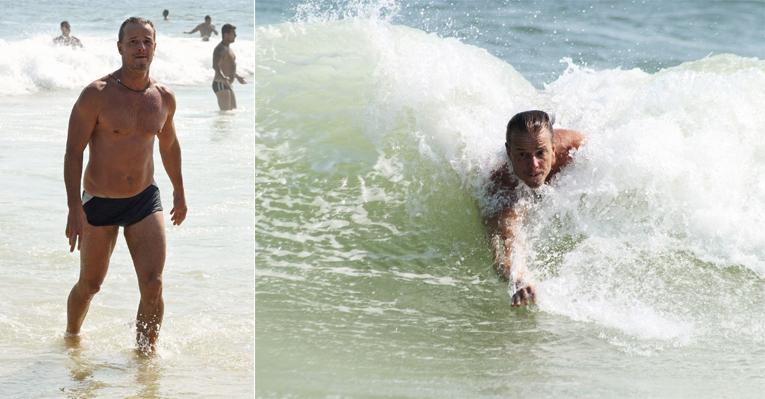 Marcello Novaes curte praia no Rio de Janeiro