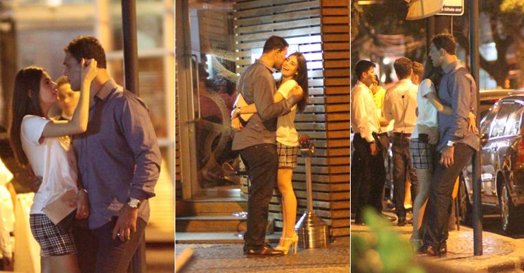 Minotauro e Giovanna Paino namoram durante passeio pelas ruas do Leblon