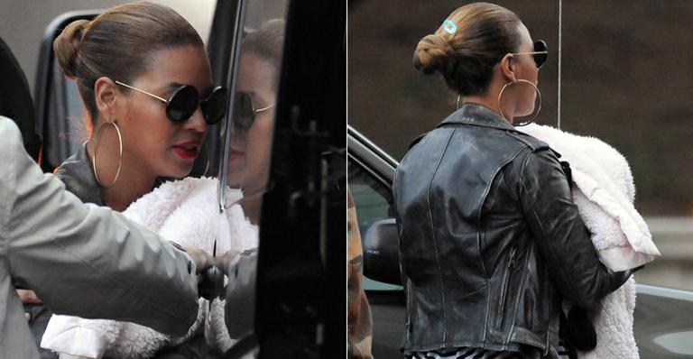Beyoncé passeia por Nova York com a pequena Blue Ivy nos braços