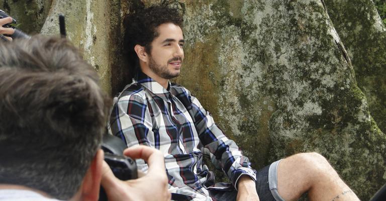 Felipe Andreoli arrasa em dia de modelo