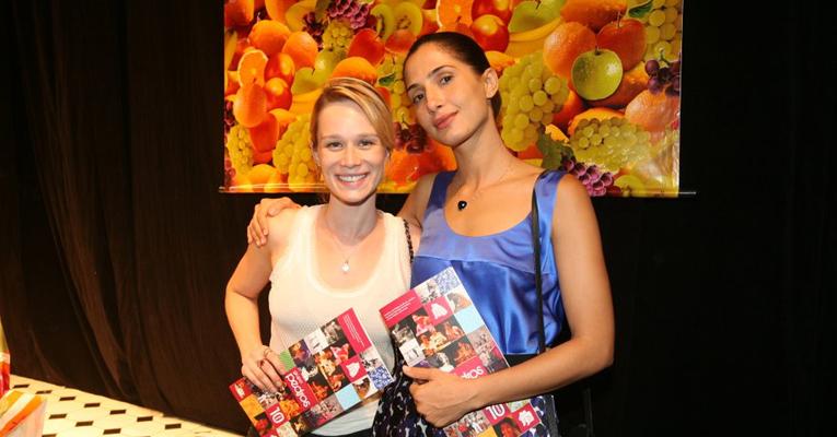 Mariana Ximenes e Camila Pitanga conferem o espetáculo ‘Mangiare’