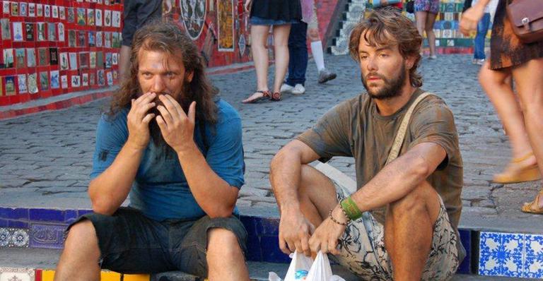 Kayky Brito vira menino de rua em novo filme, ‘Finding Josef’. Veja as fotos!