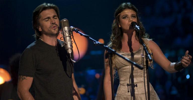 Assista ao dueto de Juanes e Paula Fernandes na música ‘Hoy Me Voy’