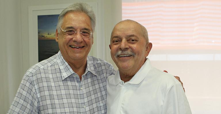 Fernando Henrique Cardoso visita Luiz Inácio Lula da Silva no hospital