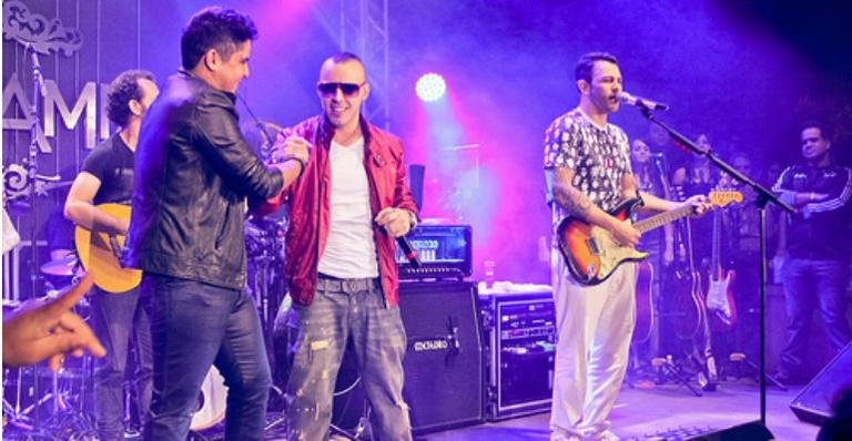 Jorge e Mateus recebem Lucenzo em show