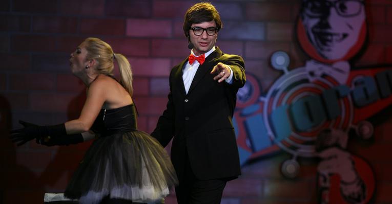 Marco Luque anima plateia em noite de stand up