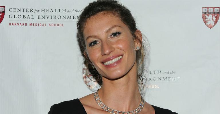 Engajada, Gisele Bündchen adere à Hora do Planeta