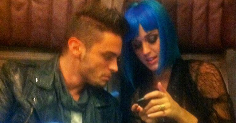 Katy Perry é vista com modelo francês em jantar
