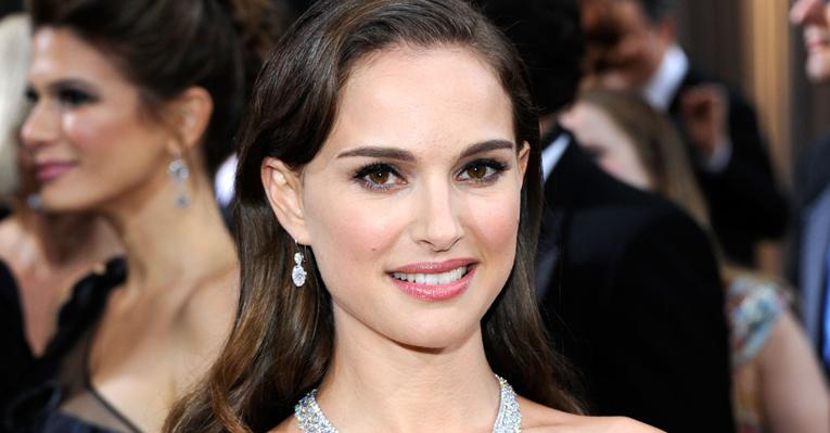 Natalie Portman: doação em parceria com a Dior