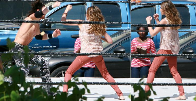 Jessica Alba volta ao trabalho após o nascimento de sua segunda filha