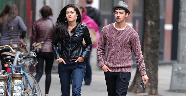Joe Jonas é fotografado ao lado de novo affaire