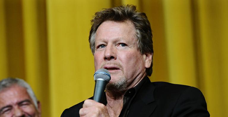 Ryan O’Neal, viúvo de Farrah Fawcett, é diagnosticado com câncer