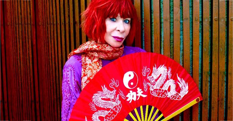 Rita Lee revela a Zeca Camargo que foi diagnosticada como bipolar