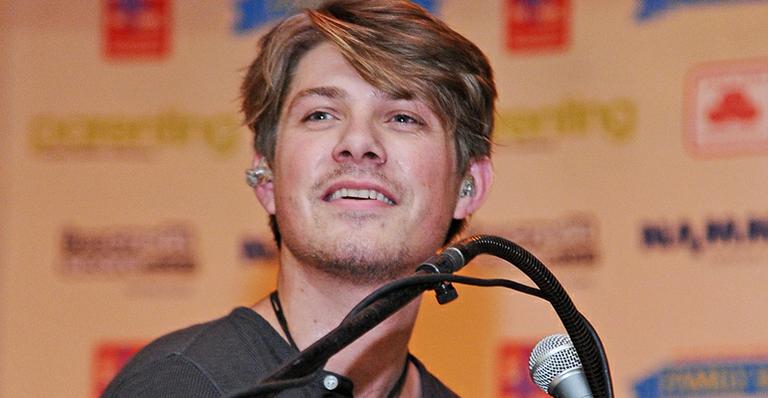 Taylor Hanson e Natalie Anne Bryant à espera do quinto filho