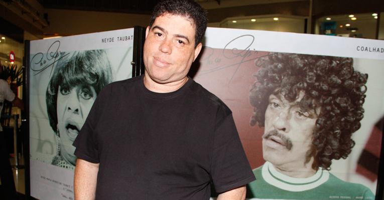 André Lucas homenageia Chico Anysio com stand-up comedy em São Paulo