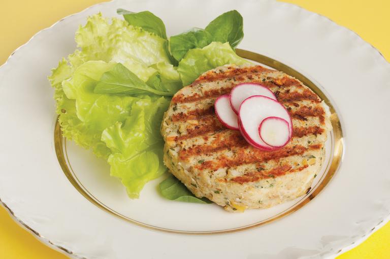 Hambúrguer de frango e grão-de-bico