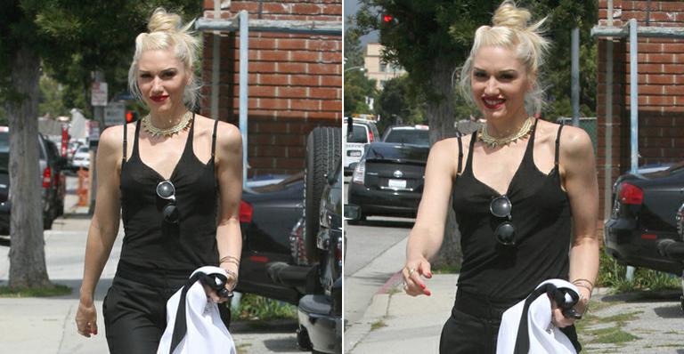 O look preto e casual de Gwen Stefani para gravar com o No Doubt