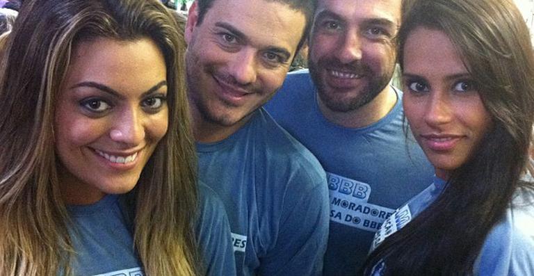 Ex-BBBs Monique, Kelly, Rafael e Cristiano agitam gravação na Globo