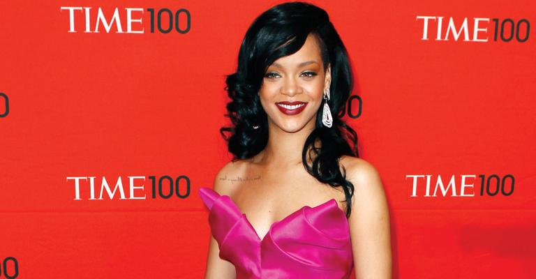 Sessão de mimos no dia das mães de Rihanna