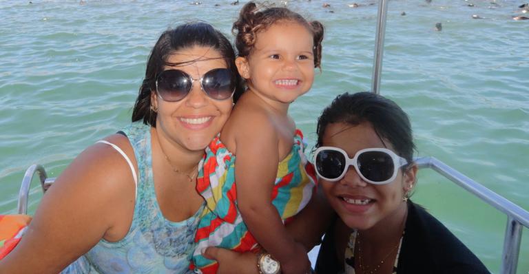 Atriz mirim Laura Barreto tem a mãe, Danielle, também como sua grande amiga