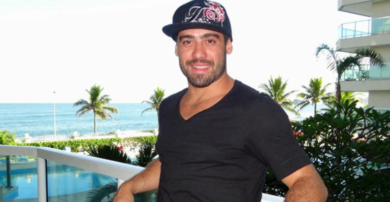 De namorada nova, Yuri mostra seu apartamento no Rio de Janeiro