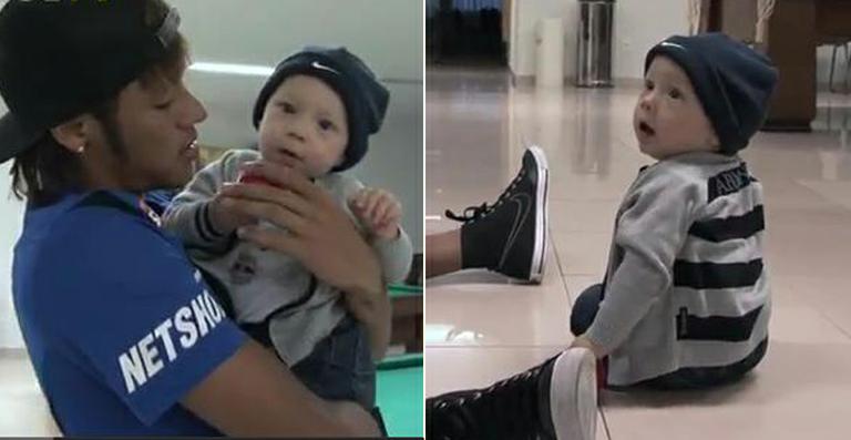 Neymar brinca com o filho antes do jogo do Santos diante do Bolívar