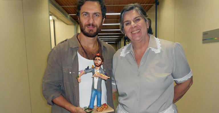 Personagem de Gabriel Braga Nunes em ‘Amor Eterno Amor’ vira boneco