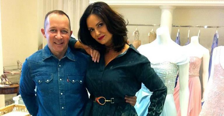 Luiza Brunet e o estilista Marcelo Quadros na Daslu