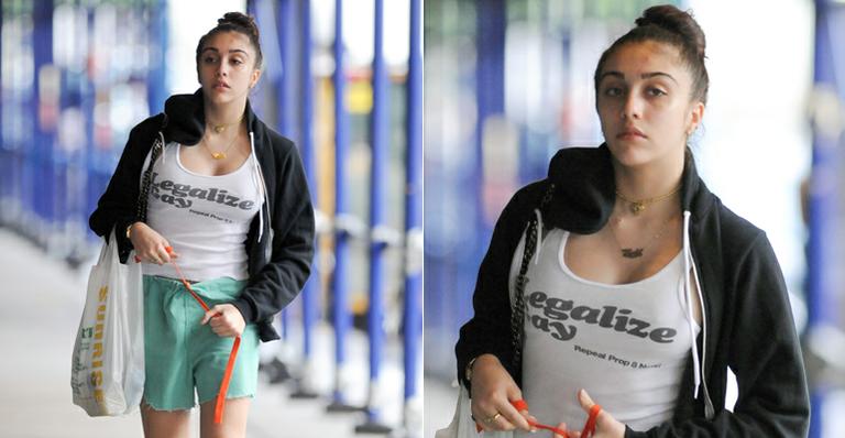 Filha de Madonna, Lourdes Maria usa camiseta em prol do casamento entre homossexuais