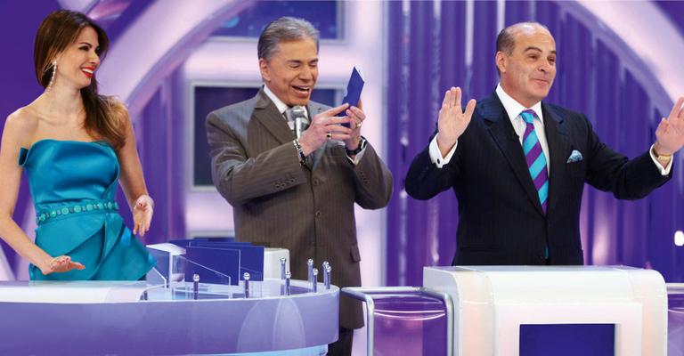 A diversão de Luciana Gimenez em animada atração de Silvio Santos